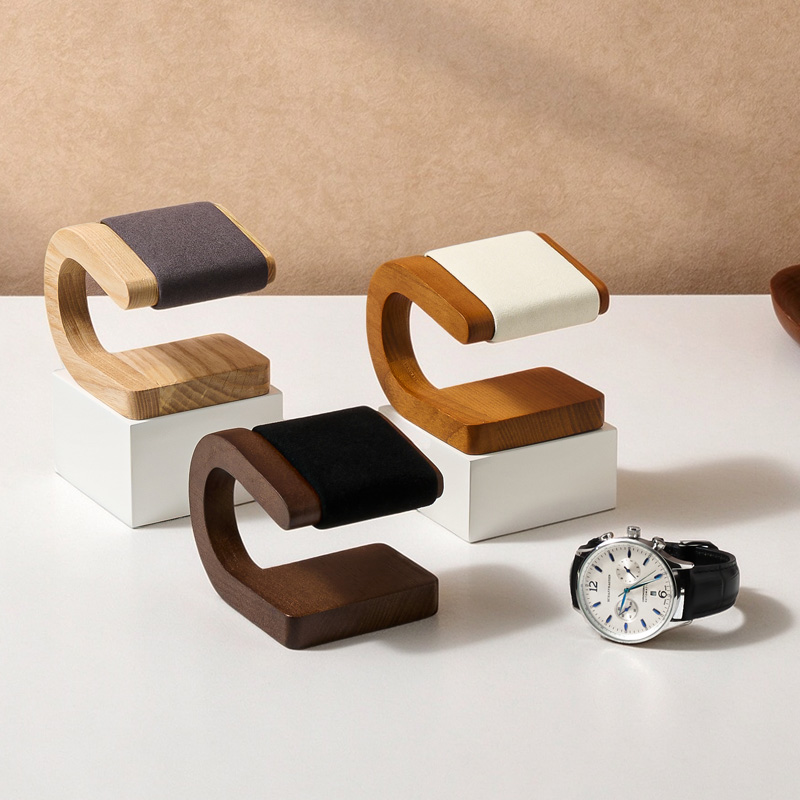 Oirlv Uhrenständer aus Walnuss – Jewelry And Watches Inc Bewertung und Preis